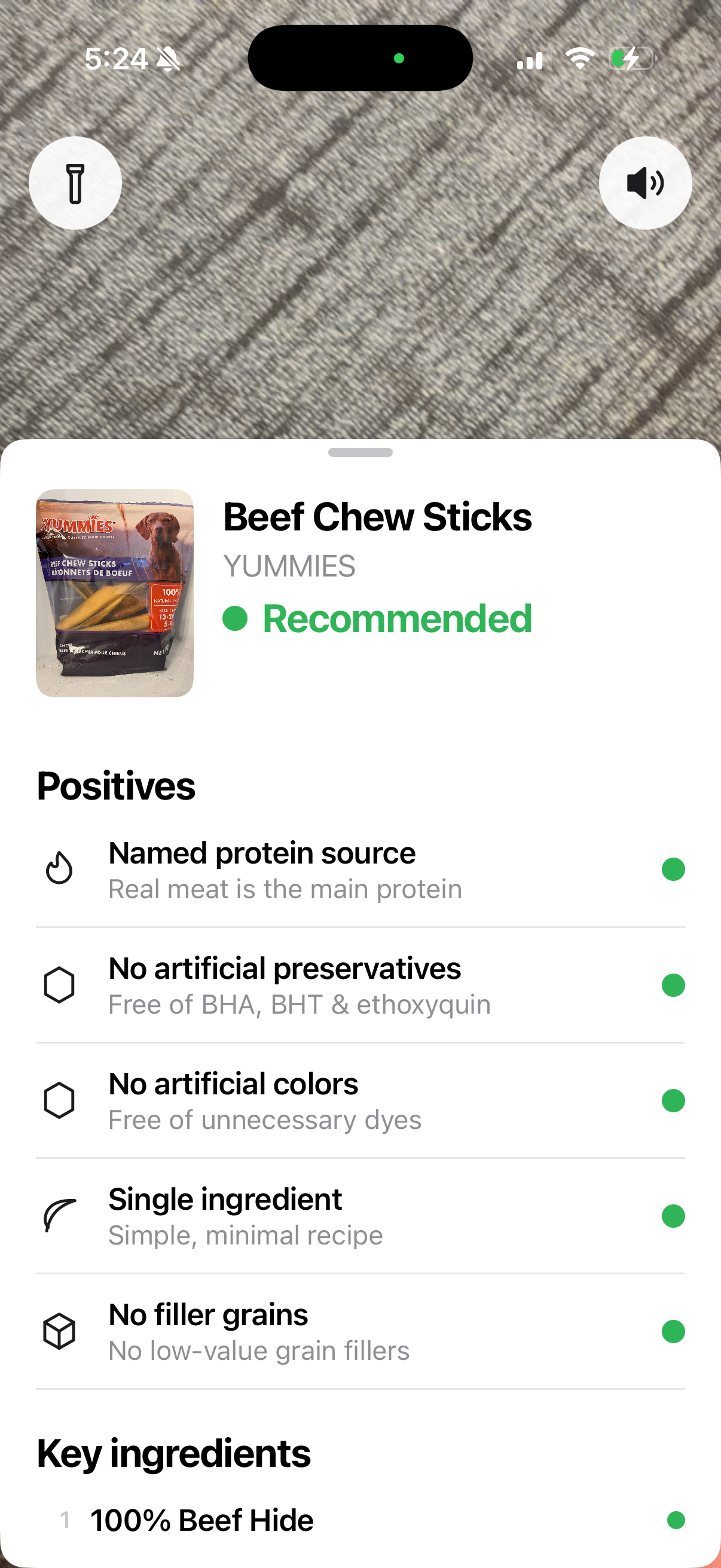 Zoomiez scanning a product and showing ingredient analysis